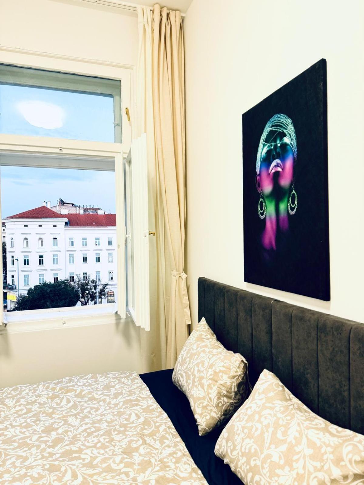 4br Shared With View Only 7- Min To Westbahnhof Apartmán