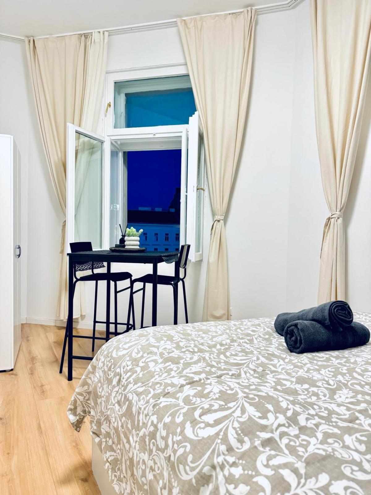 Apartmán 4br Shared With View Only 7- Min To Westbahnhof