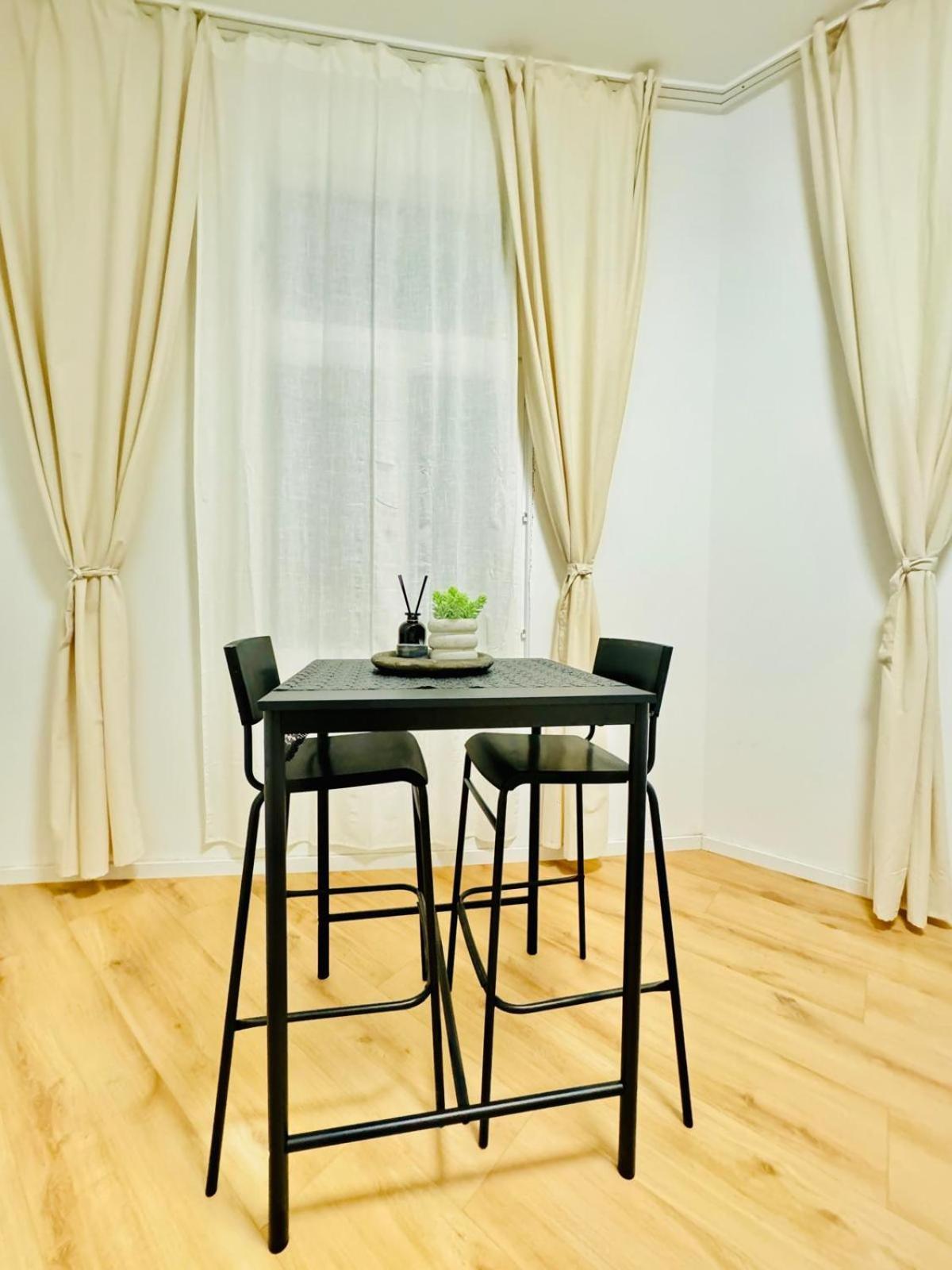 4br Shared With View Only 7- Min To Westbahnhof Apartmán *