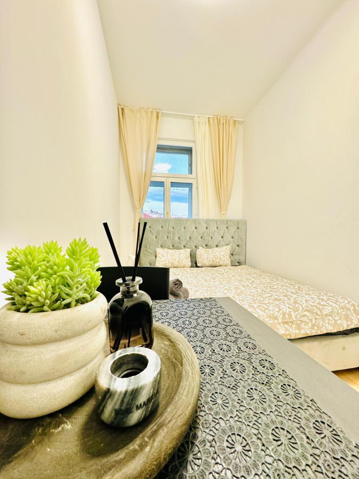 Apartmán 4br Shared With View Only 7- Min To Westbahnhof *